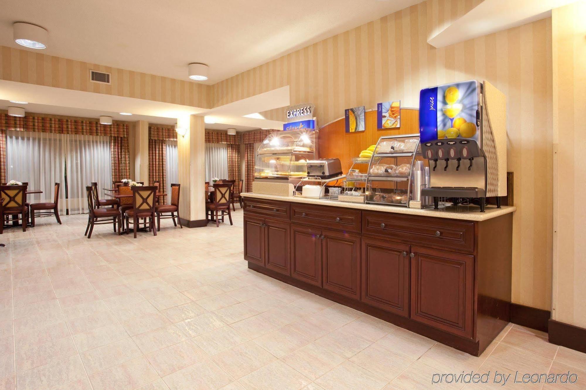 Fairfield Inn & Suites By Marriott Greenville Симпсънвил Ресторант снимка
